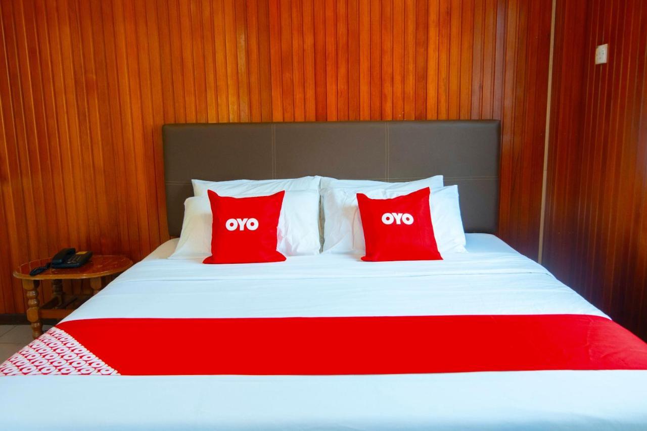 Oyo 89577 Kristal Hotel Keningau Экстерьер фото